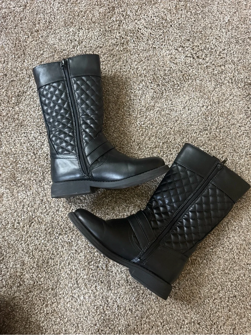 Dream Pairs worn only